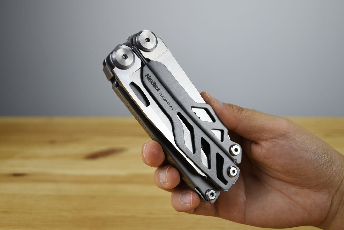 NexTool KT5020 16-In-1 Flagship Pro Multitool