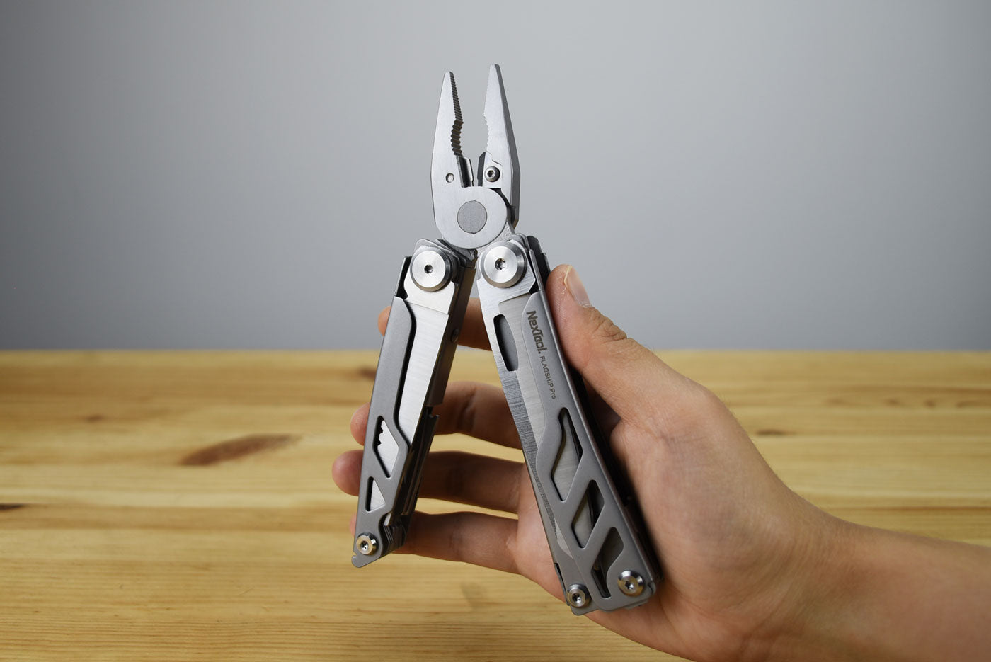 NexTool KT5020 16-In-1 Flagship Pro Multitool