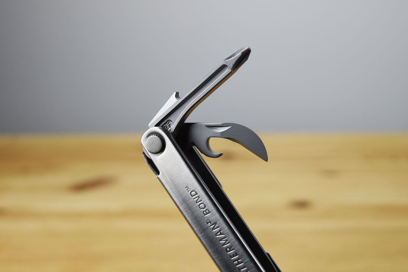 Leatherman Bond Multitool (Stainless Steel Handle)