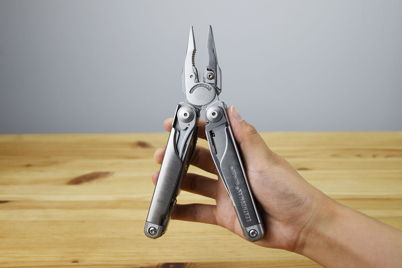 Leatherman Surge Multitool (2 Versions)