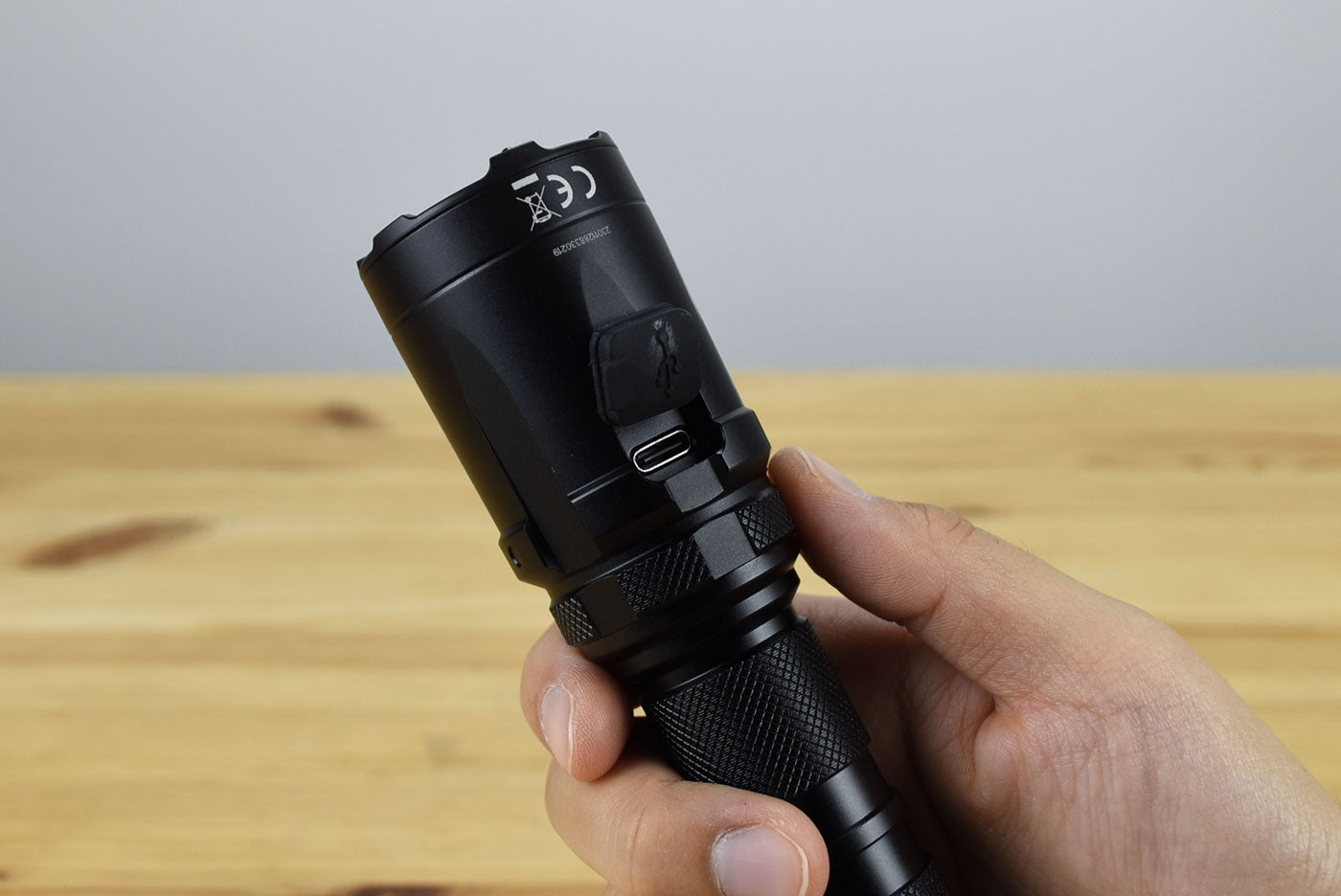 Nitecore SRT6i LED Rechargeable Flashlight (2100 Lumens)