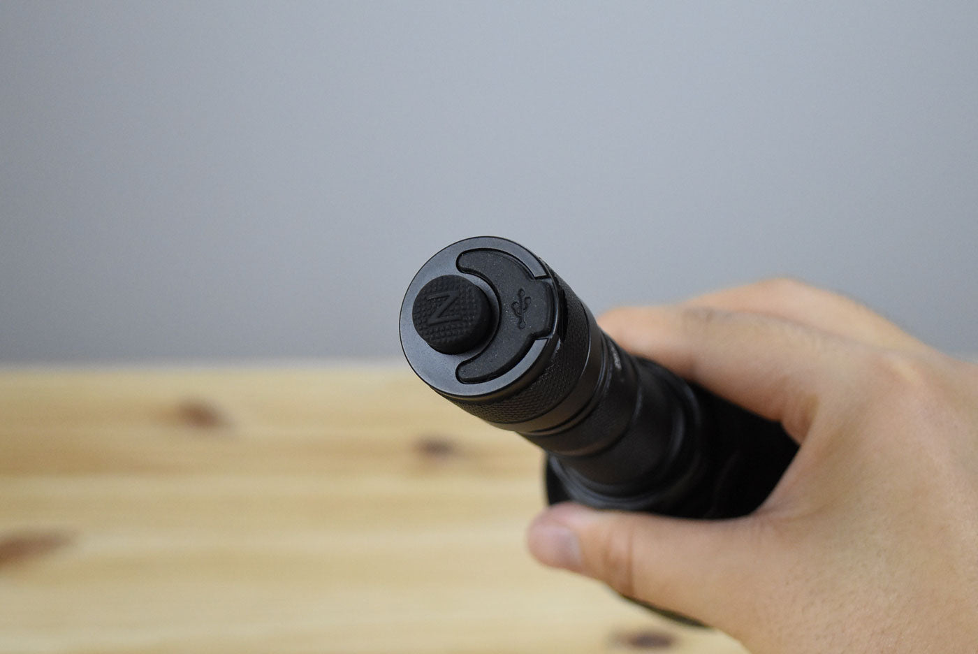 Nitecore P30i Rechargeable LED Flashlight (2000 Lumens)