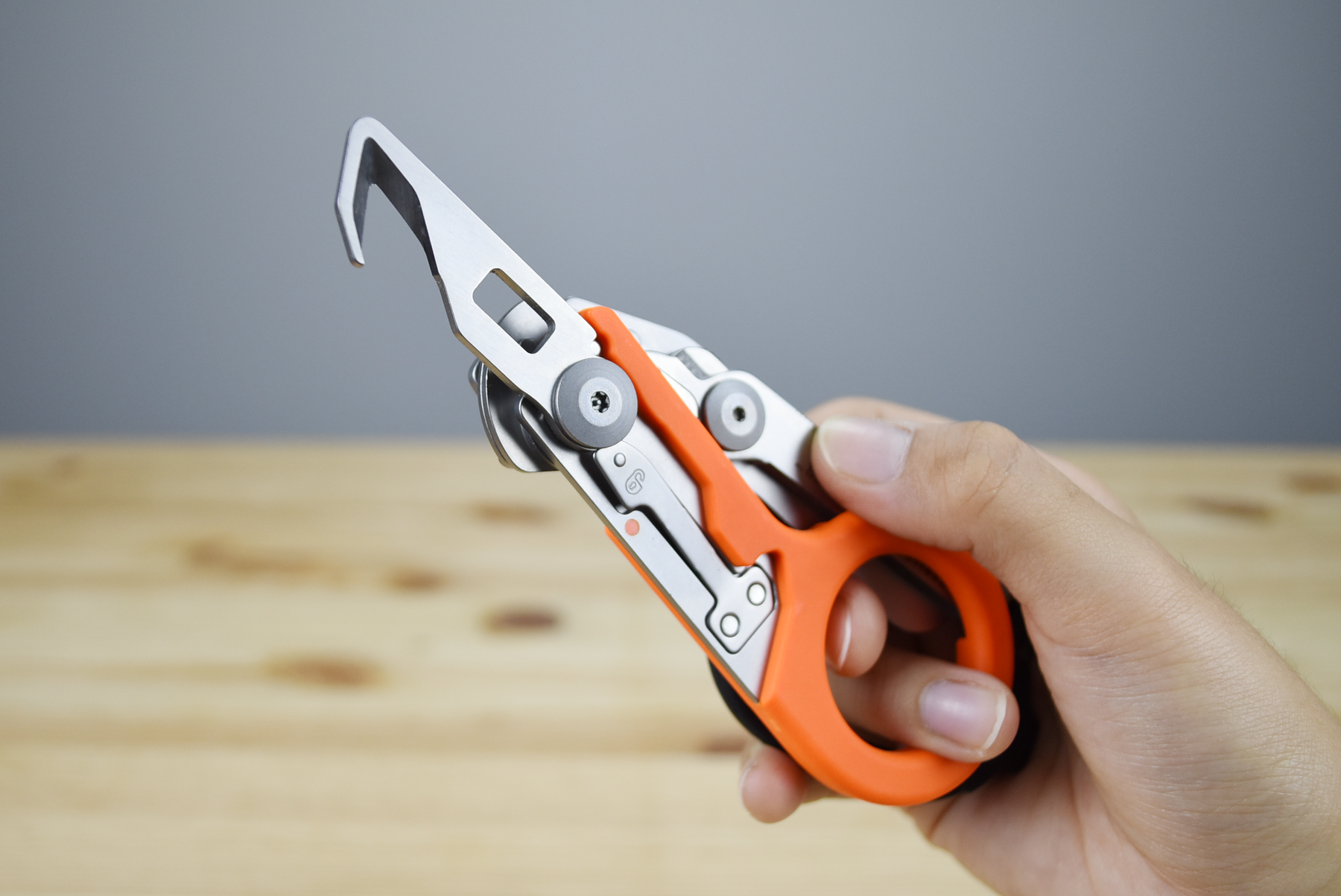 Leatherman Raptor Rescue Multitool (Orange & Black)