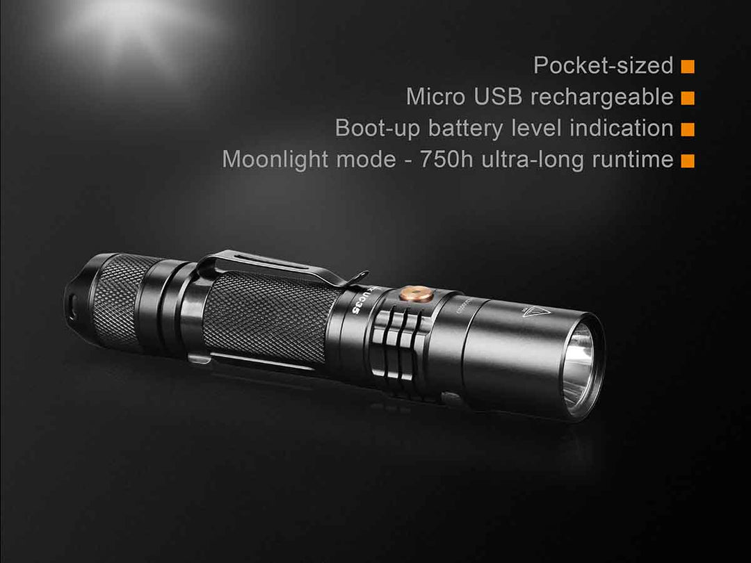 Fenix UC35 V2.0 Rechargeable Flashlight (1000 Lumens)