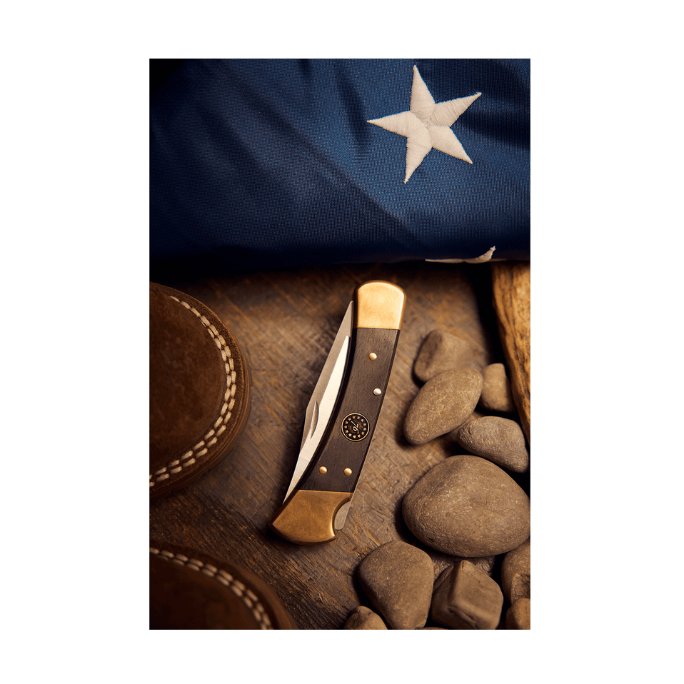 Buck 110 Folding Hunter America 250 Edition (Ebony Handle)