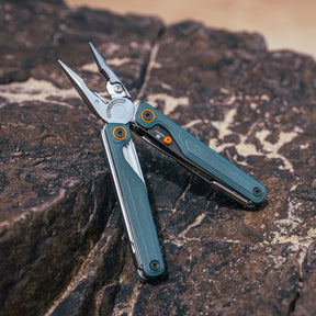 Leatherman Wave® Alpha Multitool (Cascadia Green G10 Handle)