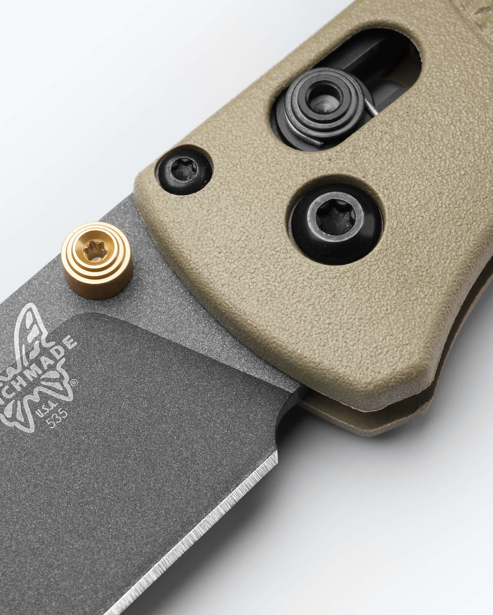 Benchmade 535GRY-1 Bugout Folding Knife (Ranger Green Grivory® Handle)