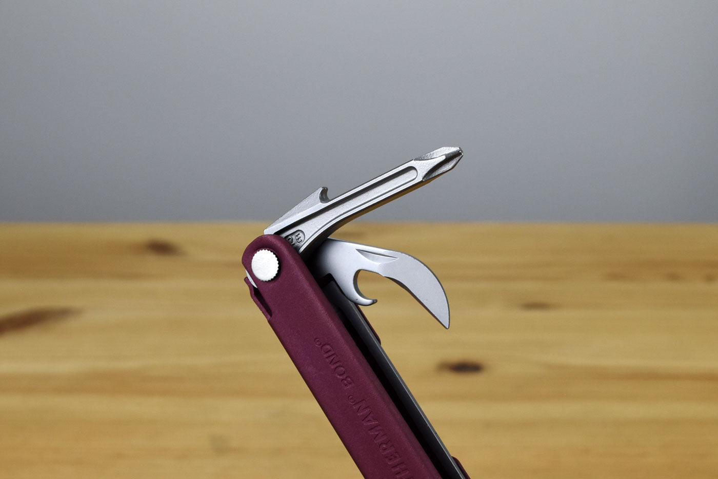 Leatherman Bond Multitool (Heathered Cranberry Cerakote Handle)