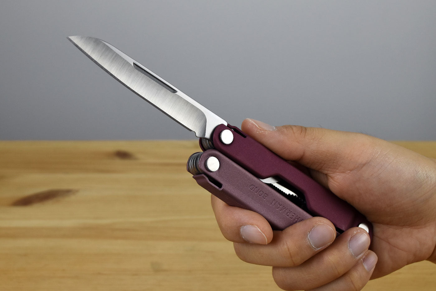 Leatherman Bond Multitool (Heathered Cranberry Cerakote Handle)