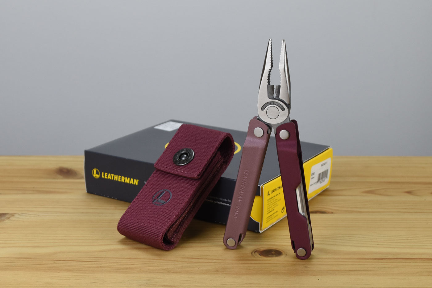 Leatherman Bond Multitool (Heathered Cranberry Cerakote Handle)
