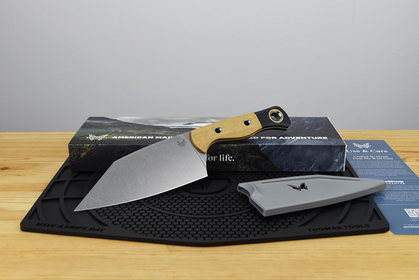 Benchmade 4010-02 Station Knife Fixed Blade (Tan Richlite Handle with Black G10 Bolster)