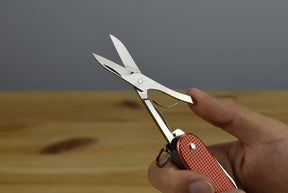 Victorinox Pioneer X Alox Multitool Pocket Knife 0.8231.L25 (Limited Edition 2025)