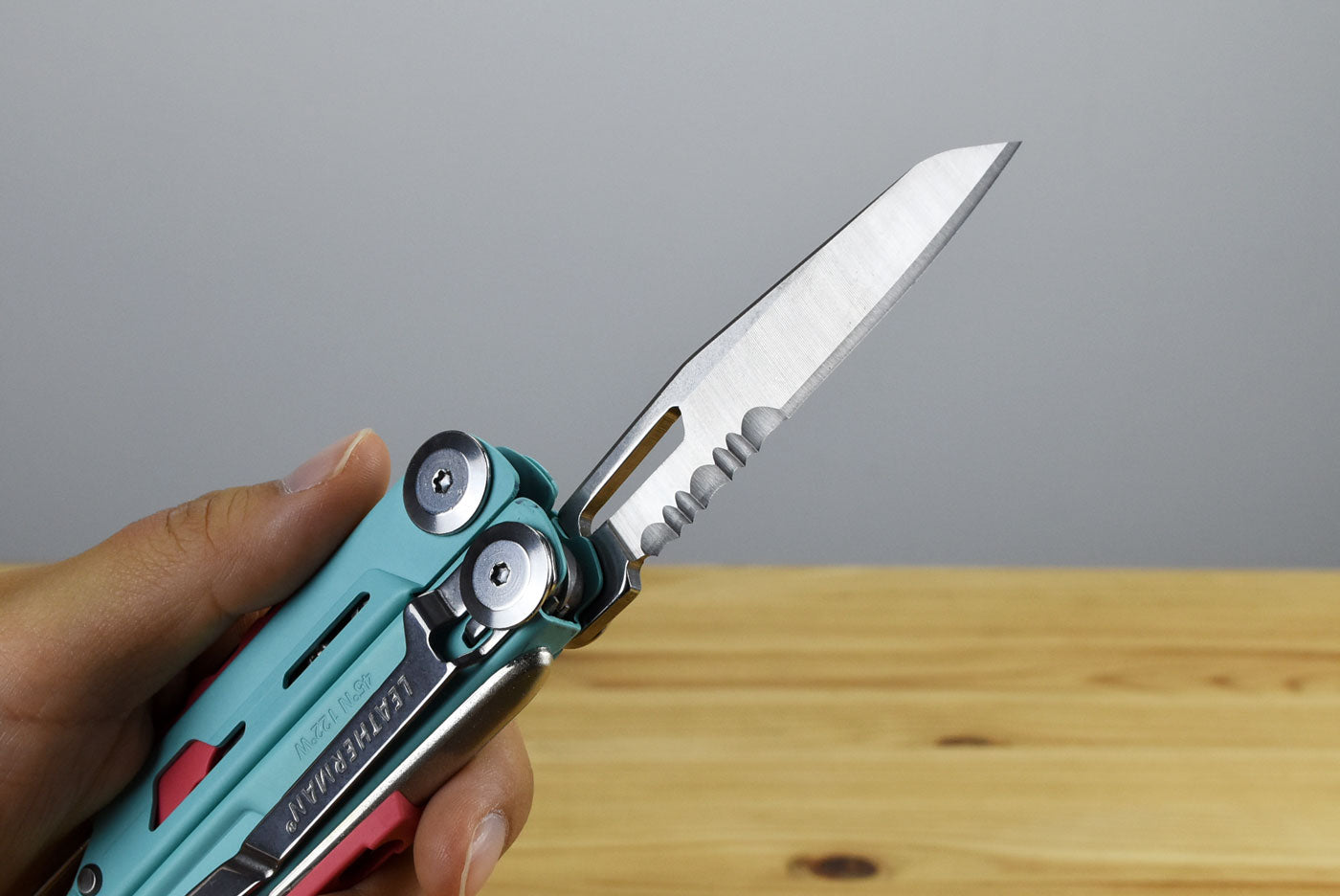 Leatherman Signal Multitool (Aqua/Silver)