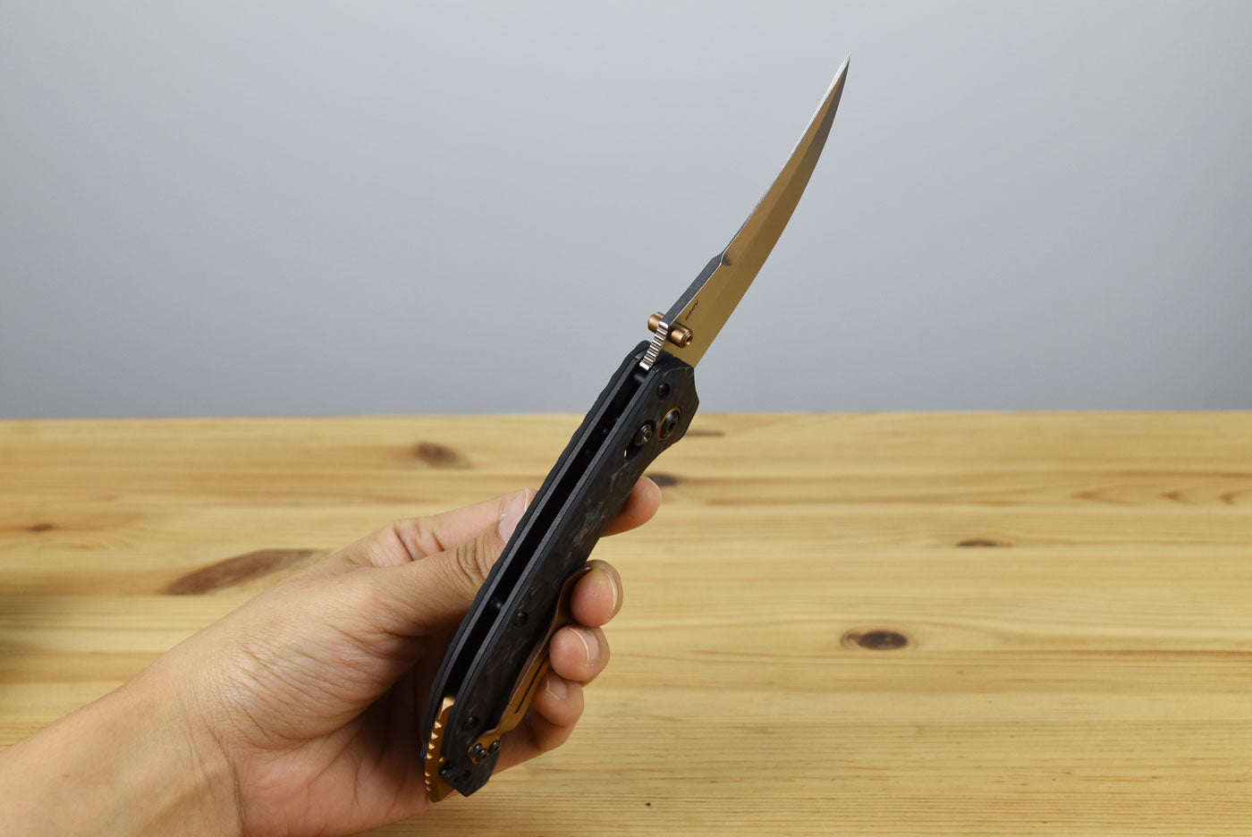 Benchmade 865-02 Mini Bedlam Folding Knife (Marbled Carbon Fiber Handle)