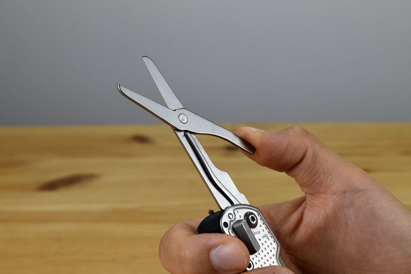 Bibury EDC Pocket Knife Tool (12-in-1)