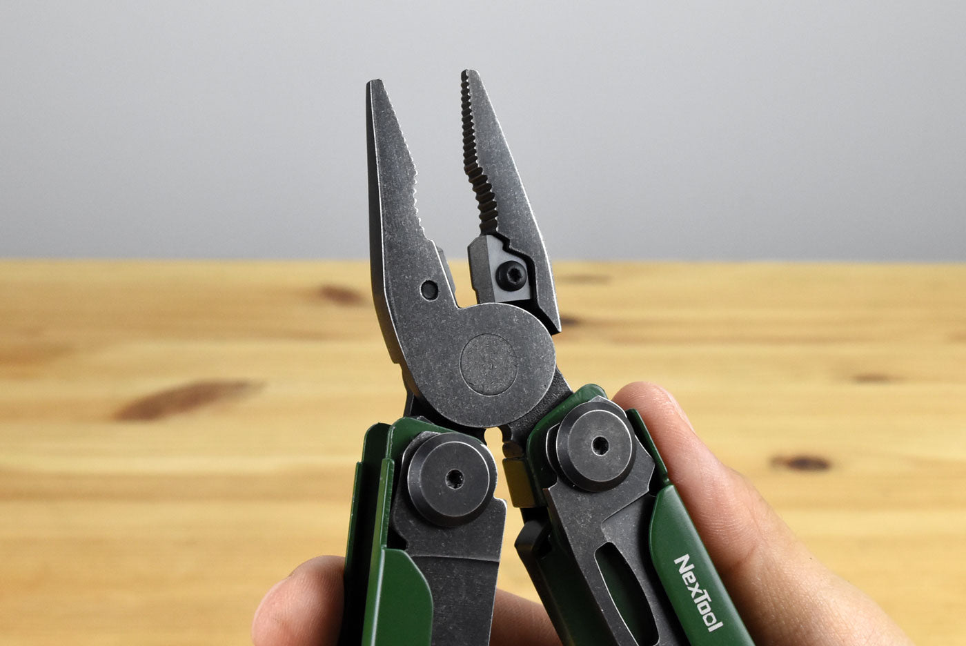 NexTool NE20278 16-In-1 Flagship Pro Multitool (Green)