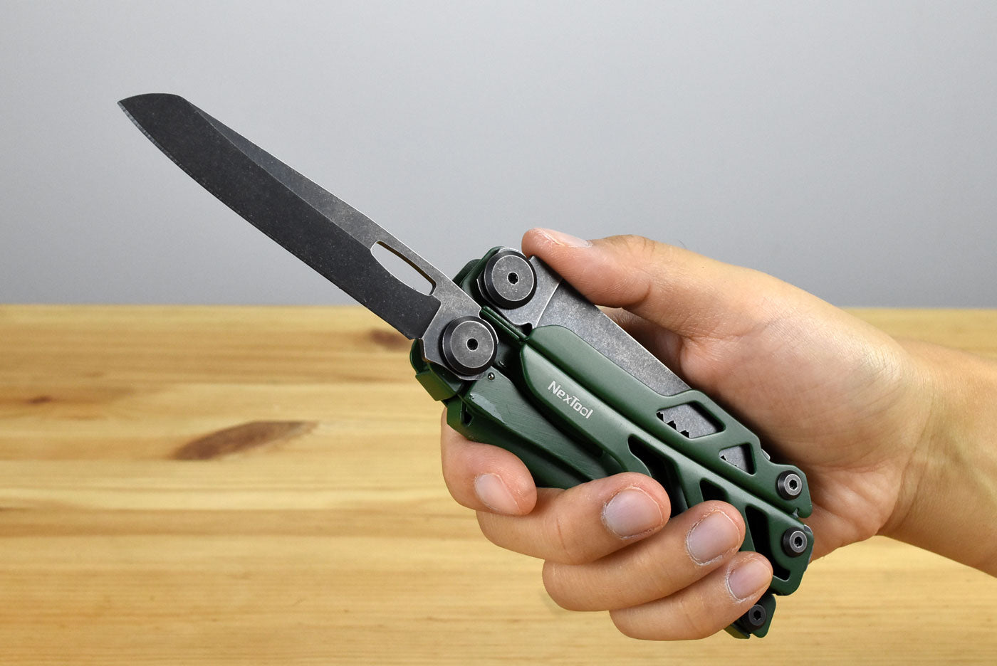 NexTool NE20278 16-In-1 Flagship Pro Multitool (Green)