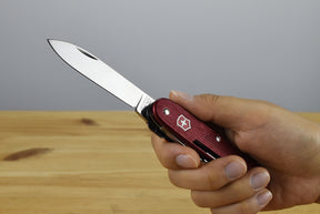Victorinox Synergy X Alox Multitool Pocket Knife 0.8226.20 (Red)
