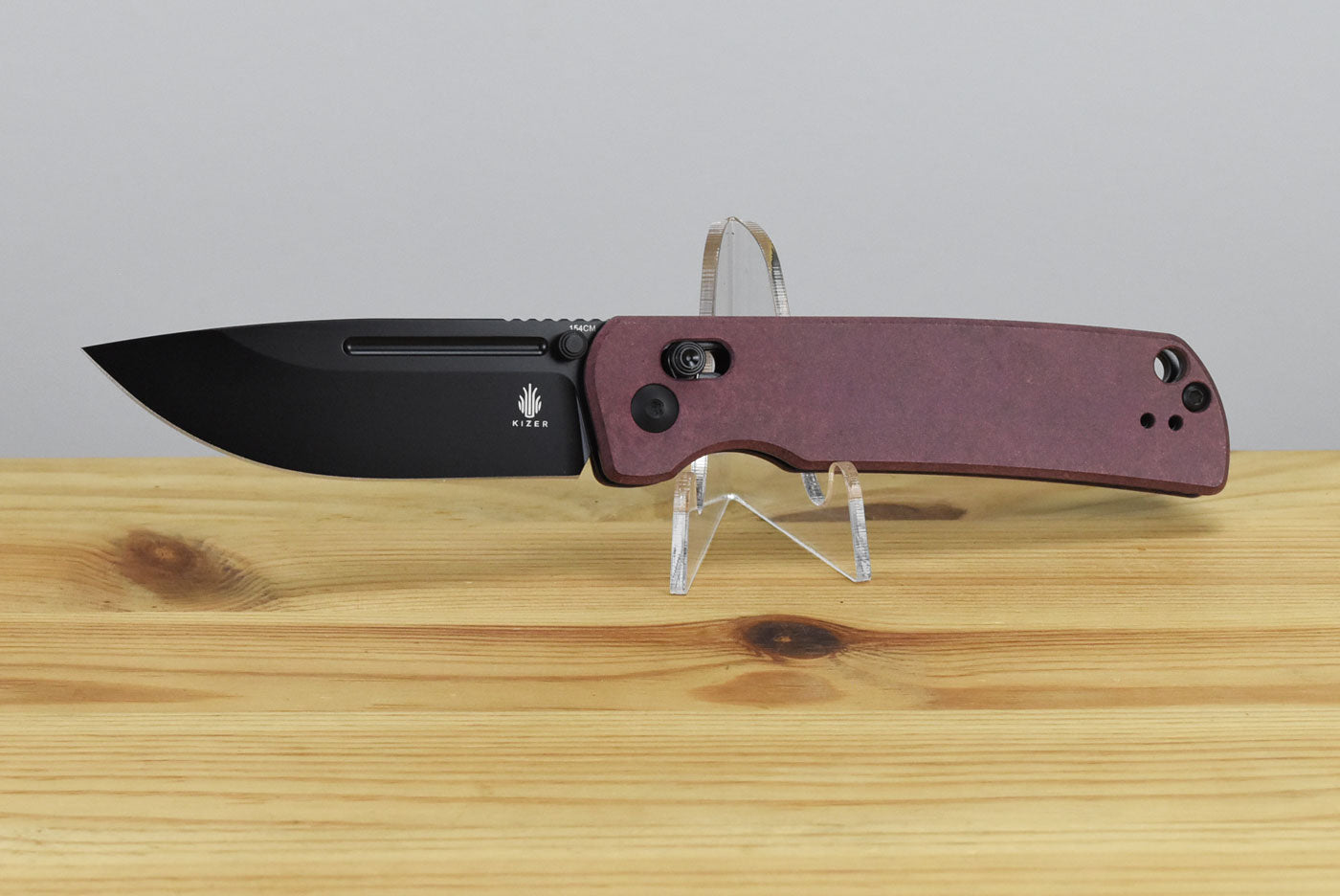 Kizer V4481C1 Escort