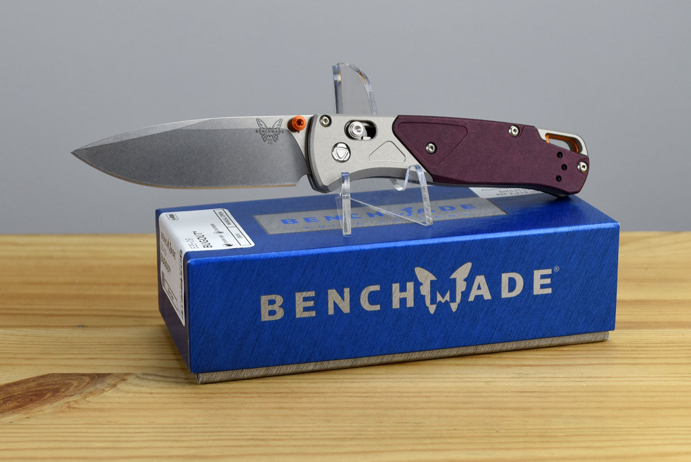 Benchmade 535-09 Bugout Folding Knife (Gray Aluminum Handle with Redstone Richlite Onlay)