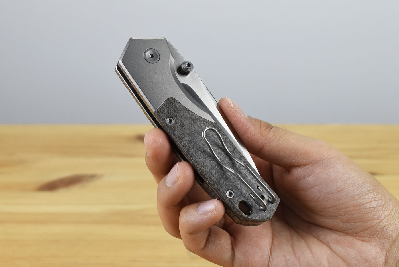 Vosteed A2238 Psyop 299 GITD S35VN