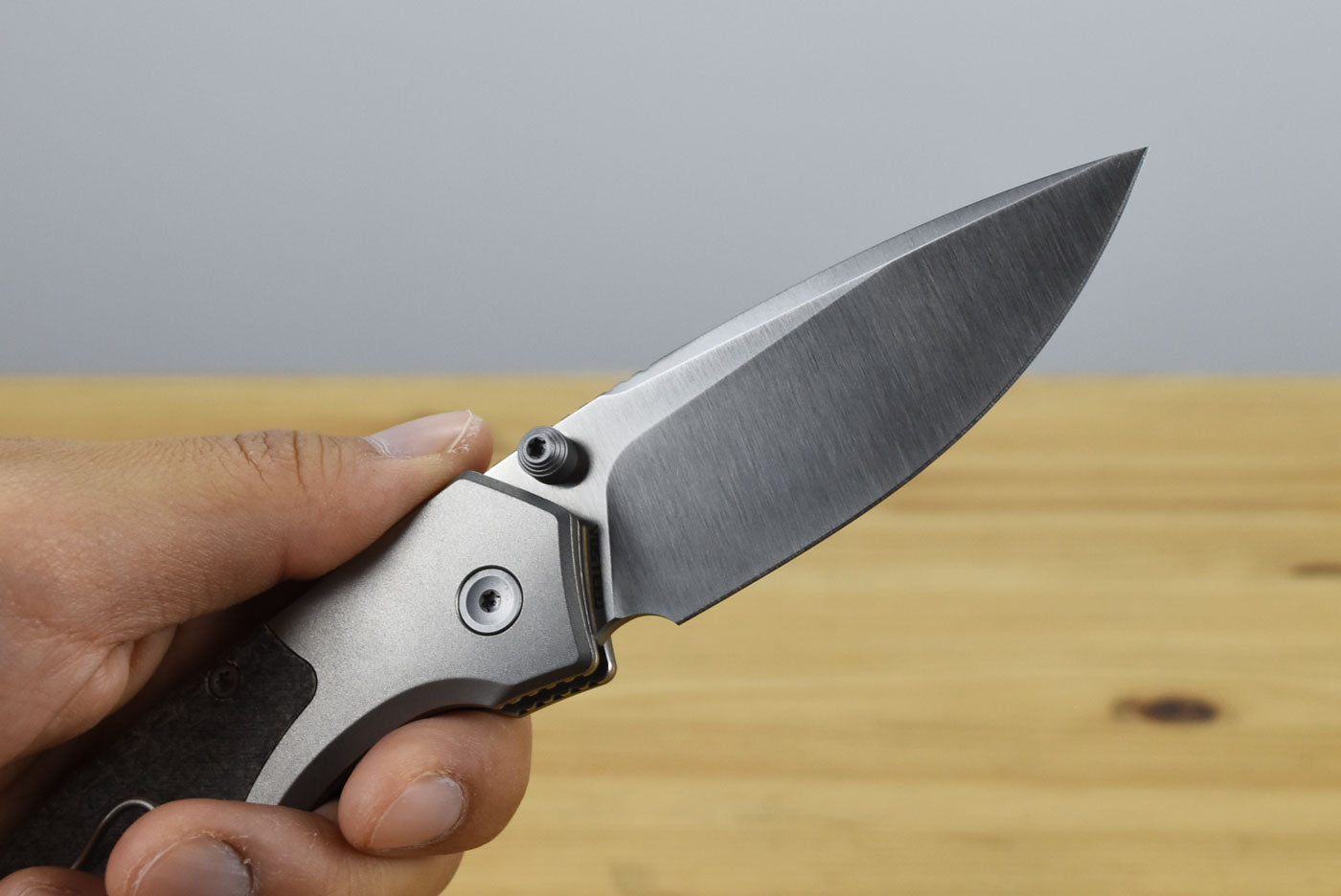 Vosteed A2238 Psyop 299 GITD S35VN