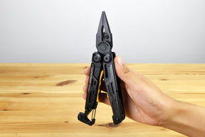 Leatherman Signal Multitool (Black)