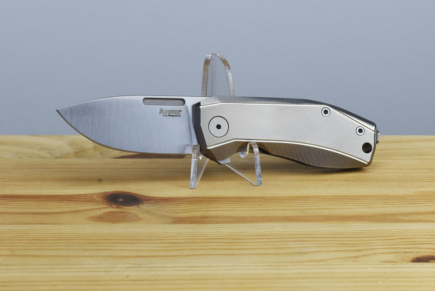 LionSteel Nano (Grey Titanium Handle)