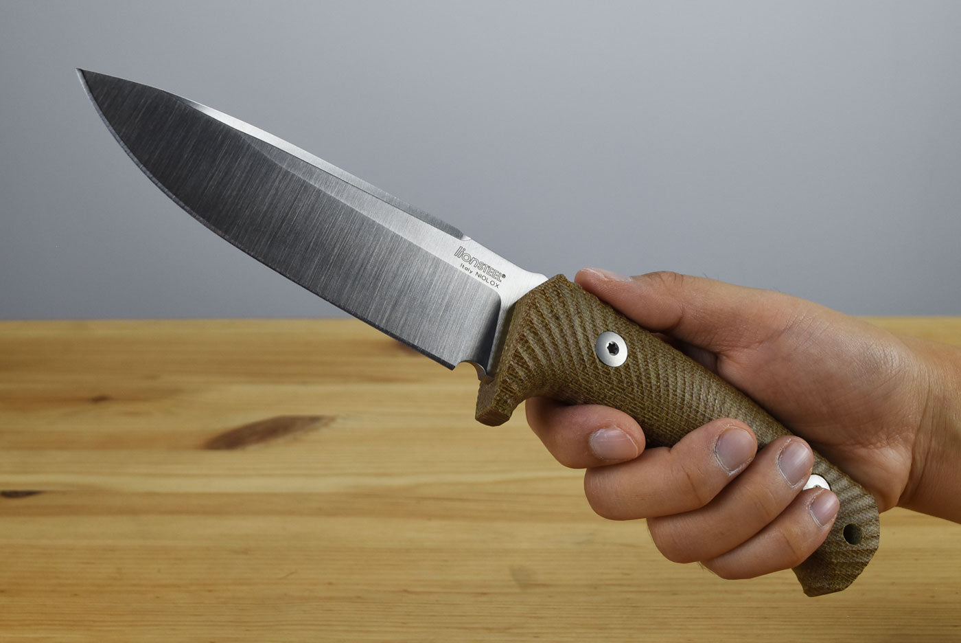 LionSteel T5 (Natural Canvas Handle)