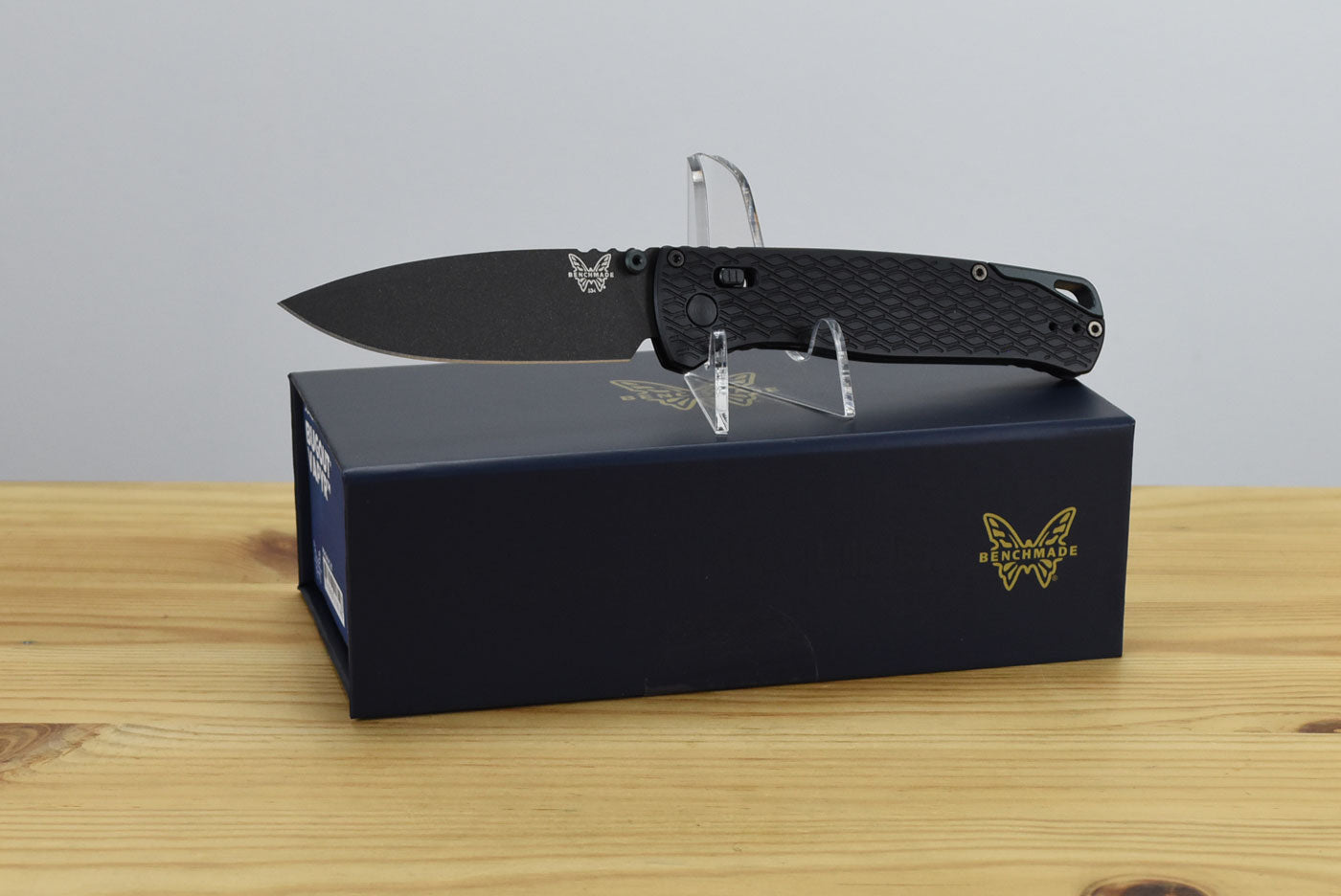 Benchmade 534BK Bugout® Vapyr Folding Knife (Black Aluminum Handle)