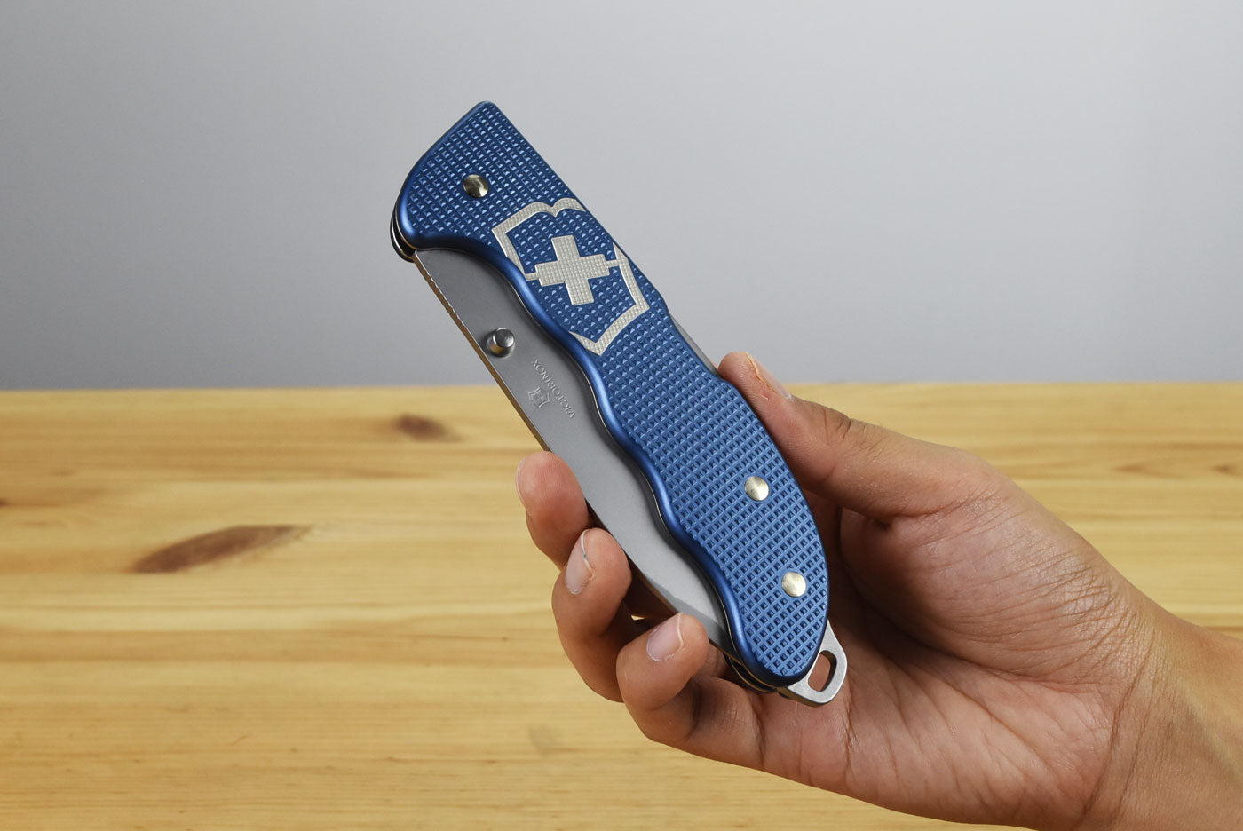 Victorinox Evoke Alox Back Lock Folding Knife 0.9415.L26 (Limited Edition 2026)
