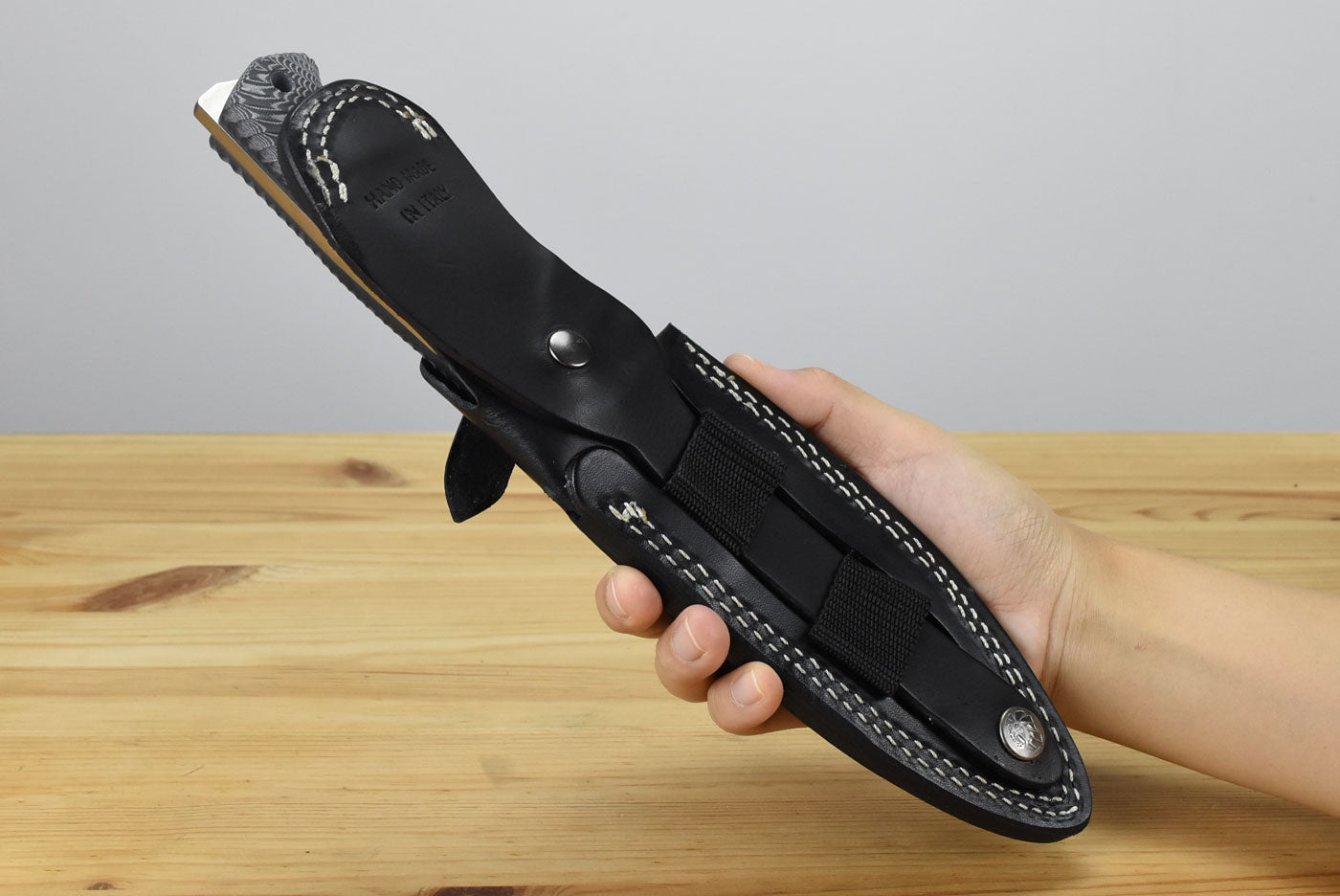 LionSteel T5 (Black Micarta Handle)