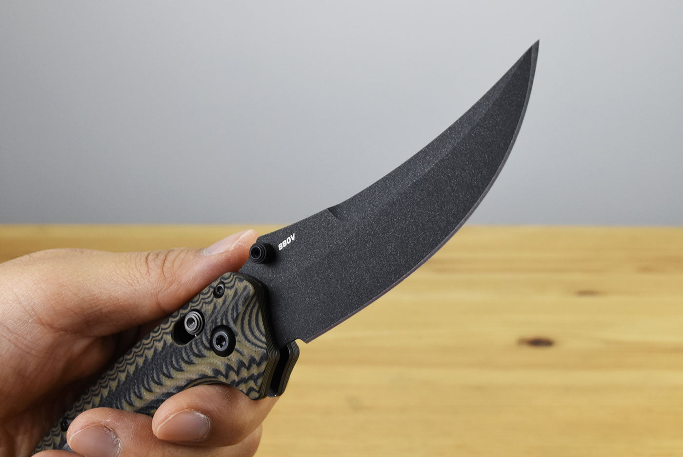 Benchmade 865BK-01 Mini Bedlam Folding Knife (Layered Coyote/Black/OD Green G10 Handle)