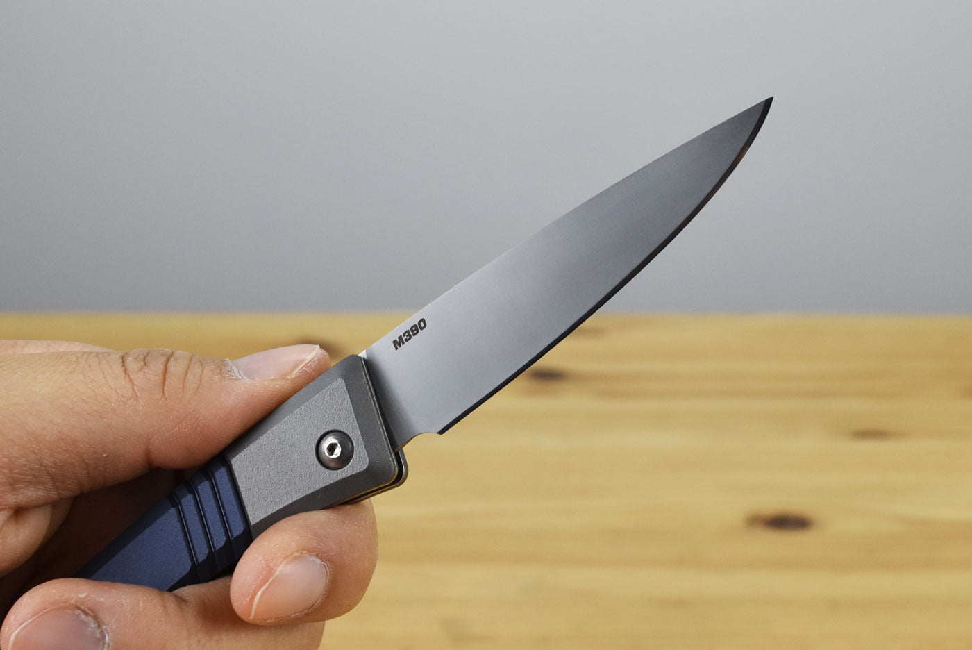 Benchmade 315 Successor Folding Knife (Crater Blue Aluminum Handle)