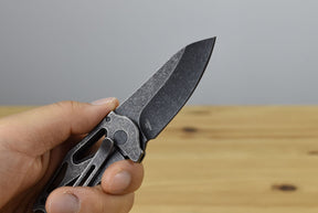 Smith & Wesson SW1207128 Keychain Framelock Black SW Folding Blade