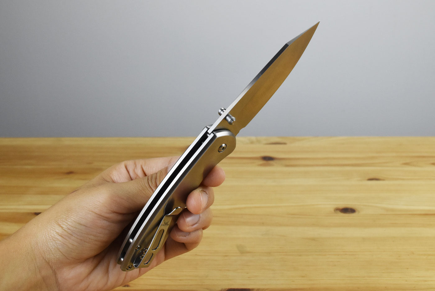 Buck 744 Sovereign Folder (Stainless Steel)