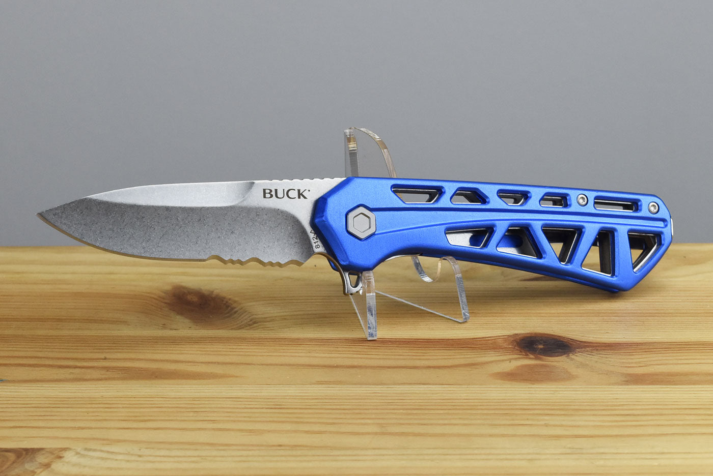 Buck 812 Trace Folder (Blue Aluminum)