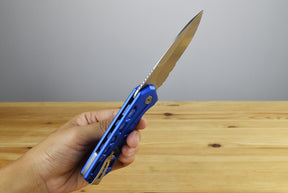 Buck 812 Trace Folder (Blue Aluminum)