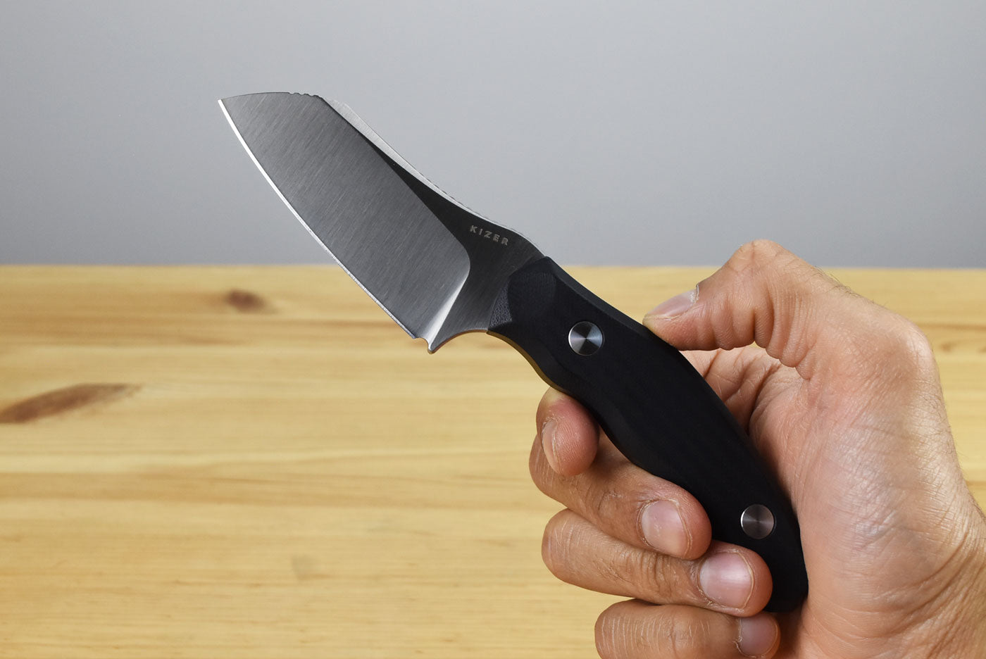 Kizer 1116A3 Bulldog Fix 14C28N