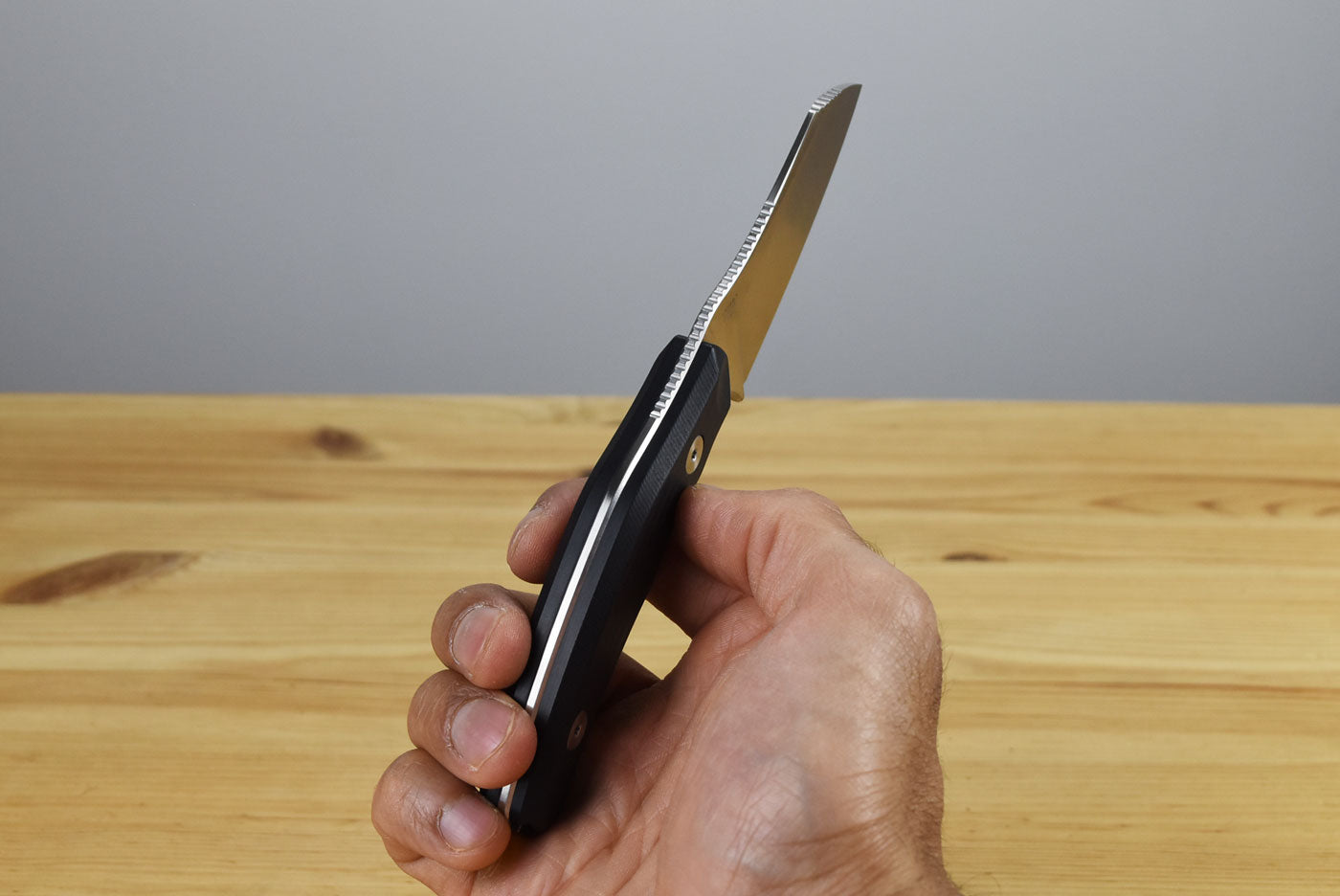 Kizer 1116A3 Bulldog Fix 14C28N