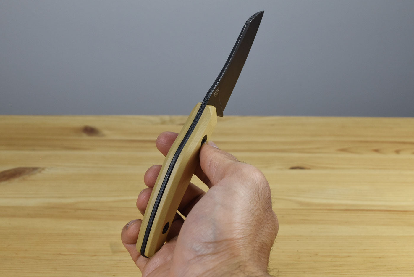 Kizer 1116A2 Bulldog Fix 14C28N