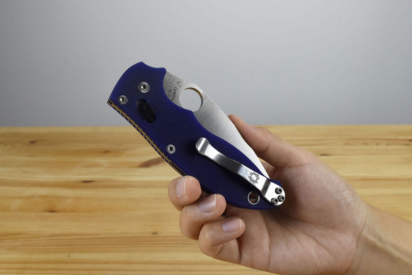 Spyderco C101GPDBL2 Manix 2 (Dark Blue G10 CPM S110V)