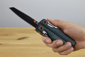 Leatherman Wave® Alpha Multitool (Cascadia Green G10 Handle)