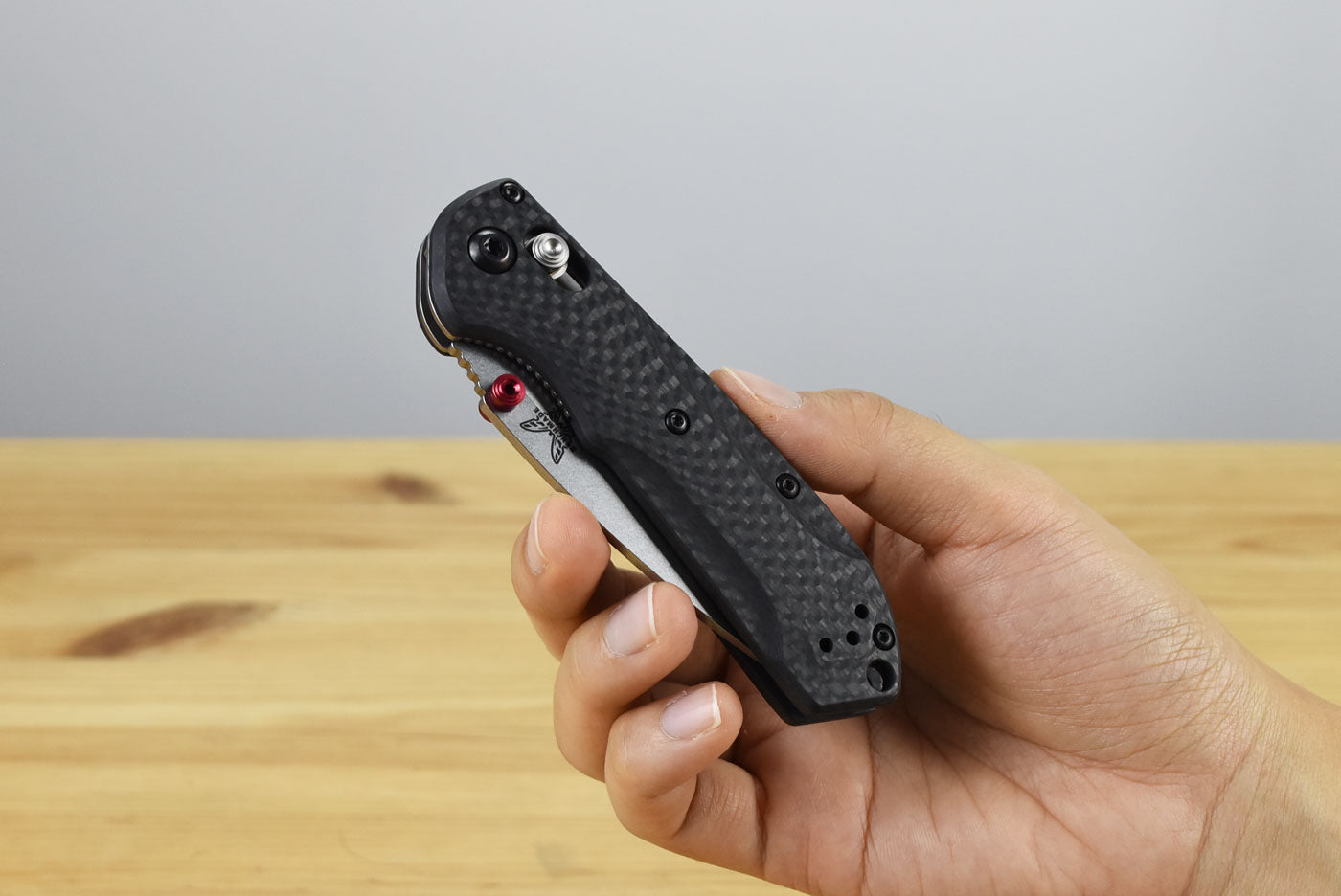 Benchmade 565-1 Mini Freek Folding Knife (Carbon Fiber Handle)