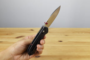 Benchmade 565-1 Mini Freek Folding Knife (Carbon Fiber Handle)