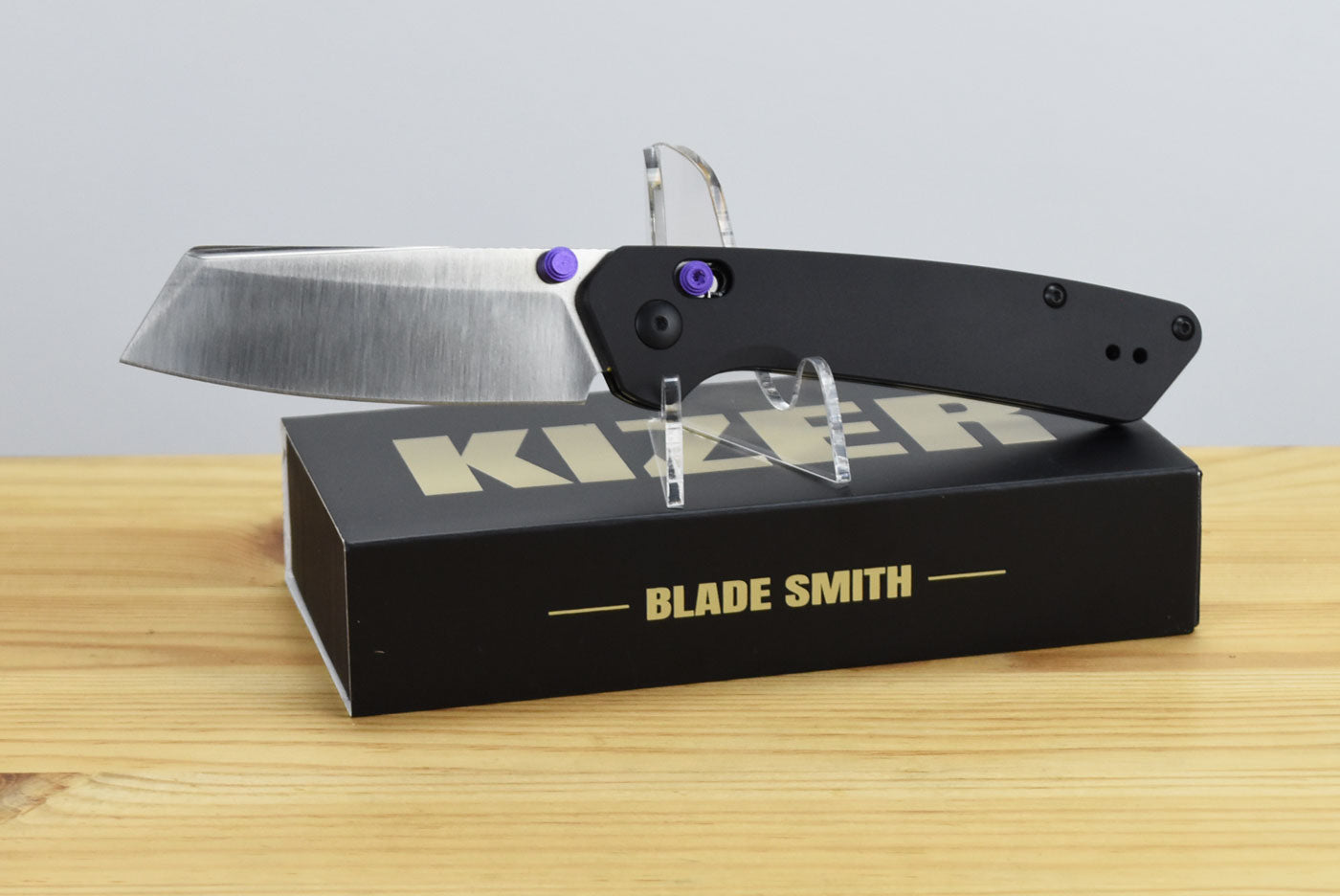 Kizer K3693ACS1 Madrac CL AirTi M390