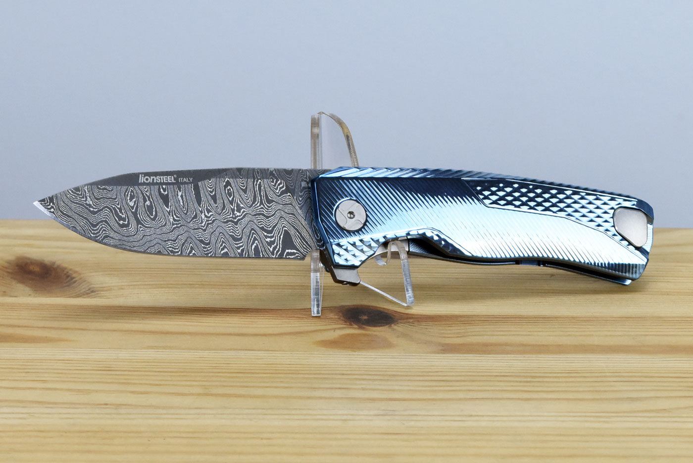 LionSteel ROK (Blue Titanium Handle)