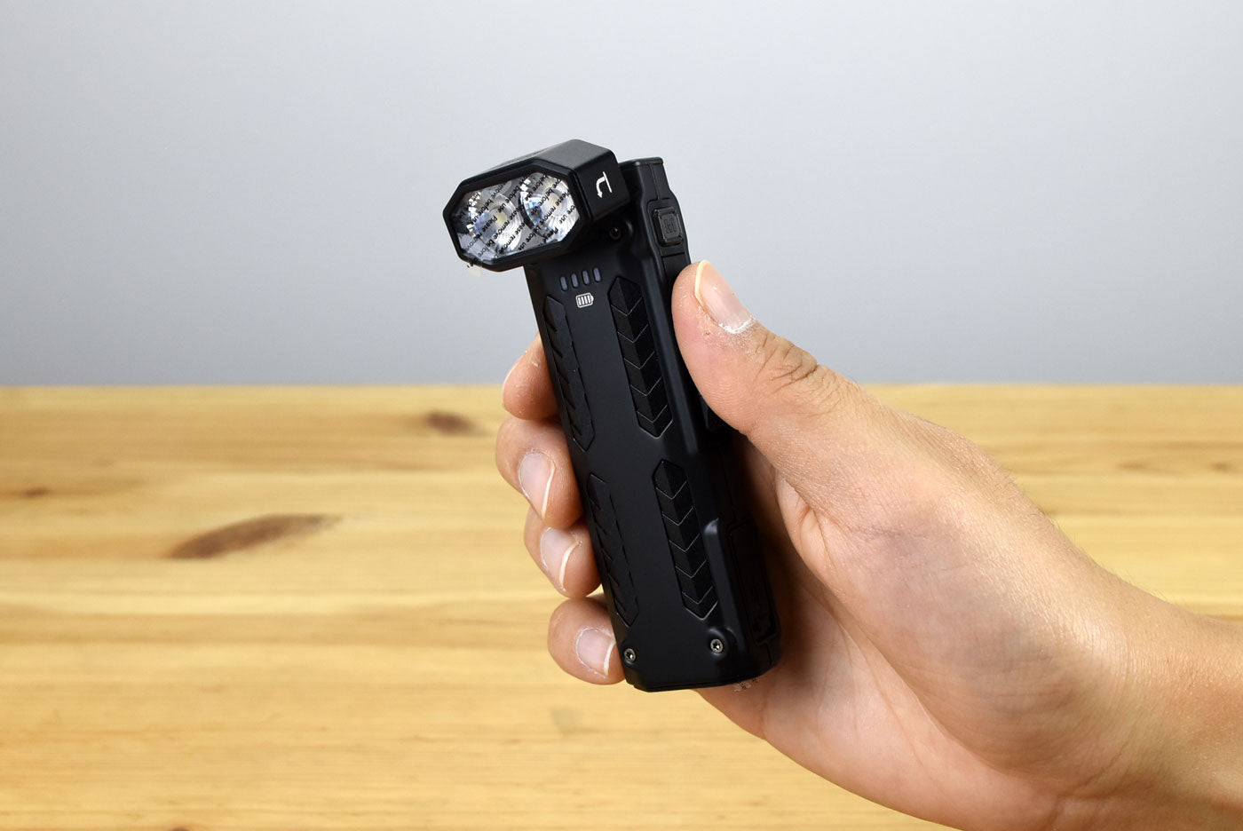 Nitecore EDC09 UHE LED MCT Adjustable Angle EDC Flashlight (1600 Lumens)