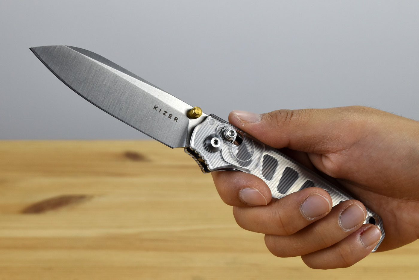 Kizer V3789A5 Pokiman CS AEB-L
