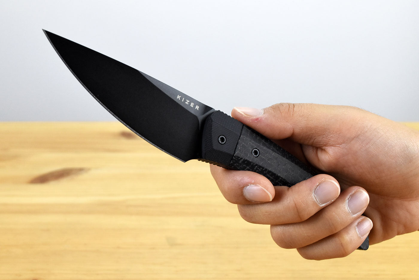 Kizer 1124A4 Momo Fix 3 AEB-L